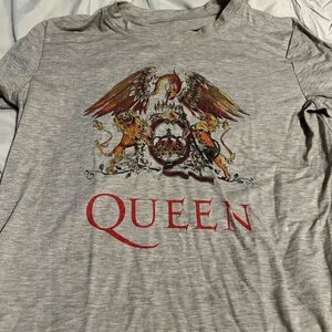 Queen Gray Graphic T-Shirt